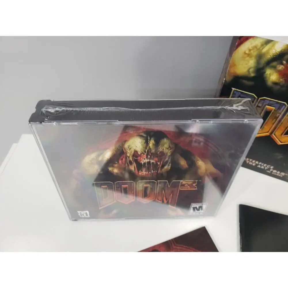 DOOM 3 Box Version PC Game 3 Disc‎ PC CD-ROM 2004 OPEN BOX